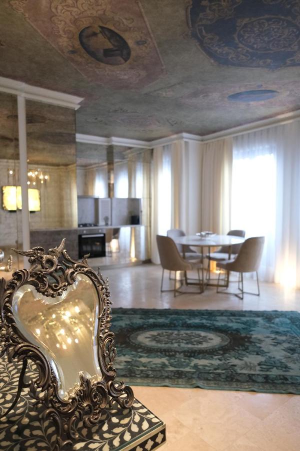 Ab Residences -cihangir Luxury Antique Daire *